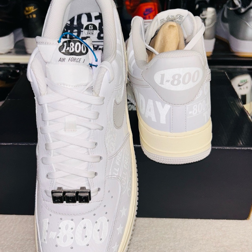 Nike Air Force 1 '07 Premium "1-800". CI16321-100

     Box no lid - Picture 6 of 8